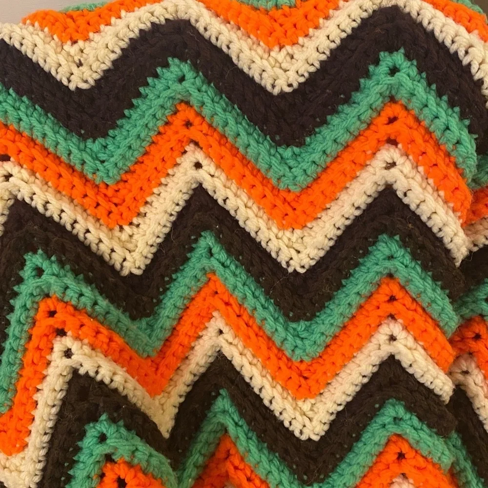 N/A vintage throw